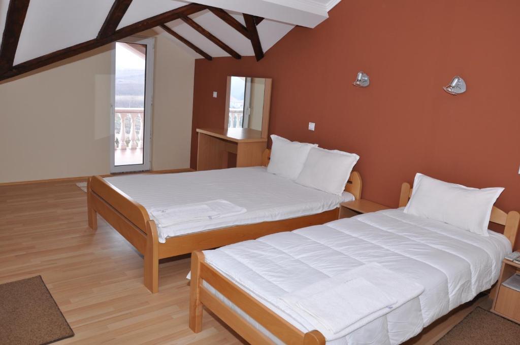 Kompleks Fontana Vladičin Han Quarto foto